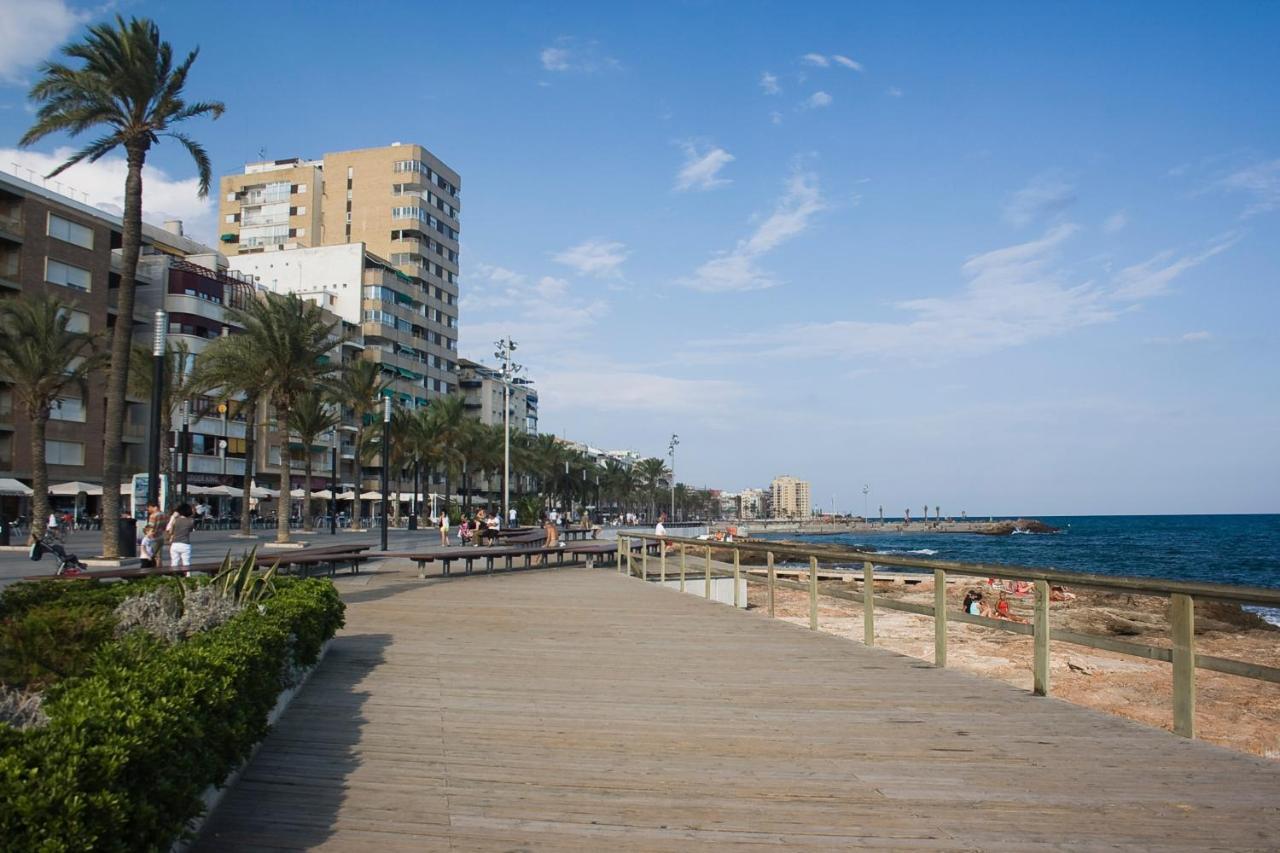 Homely Apartments Alcatri Torrevieja Bagian luar foto