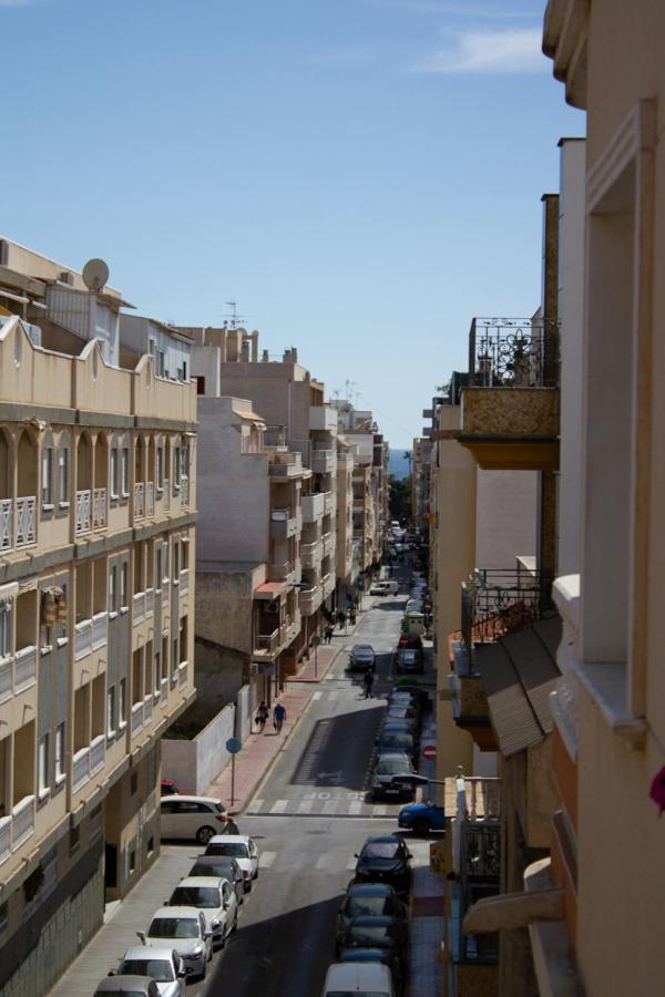 Homely Apartments Alcatri Torrevieja Bagian luar foto